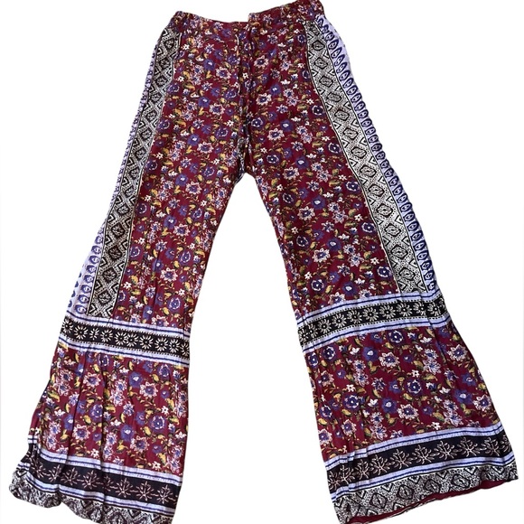 Gorgeous Angie Multicolor Wide Leg Pants - Picture 8 of 8